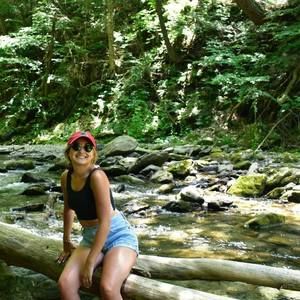 Meet your Posher, Isabella